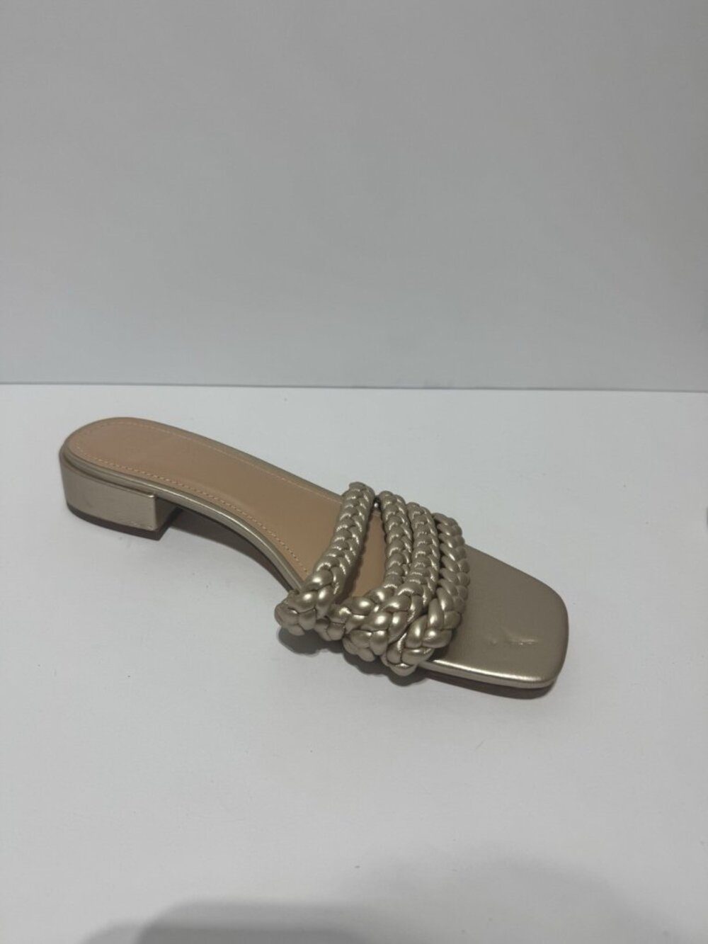 Cushionaire Womens Neary Sandals Size 9m — image 3 of 6